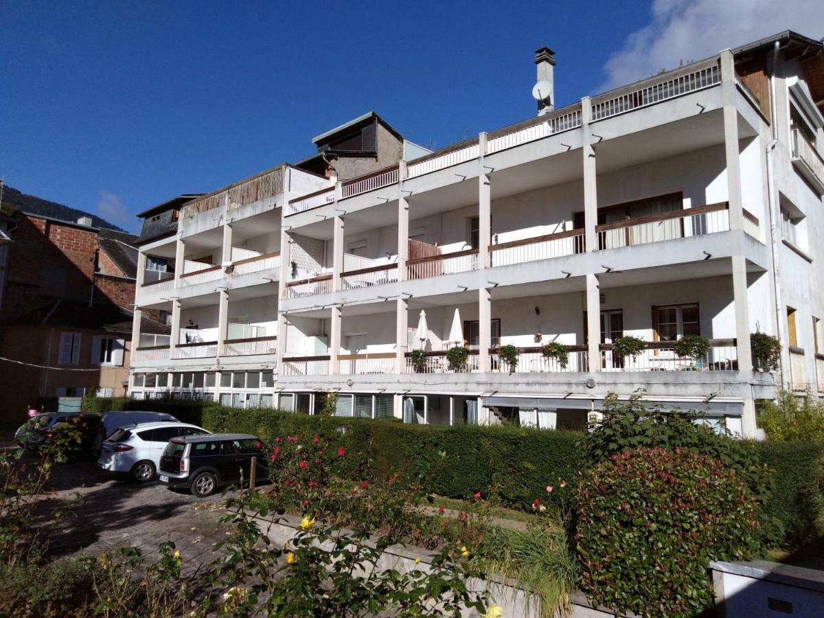 Le Pardeilhan Appt Chaleureux, Lumineux Avec Terrasse Et Parking En Coeur De Ville Bagnères-de-Luchon Exterior foto